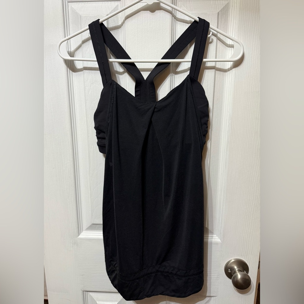 Lulu lemon built in bra tank, size 4, black